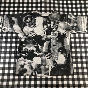 Oakland Raiders NFL Football All Over Print 90s T